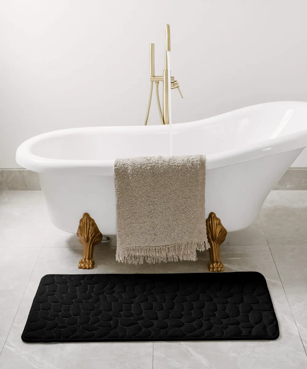 Massaging and non-slip bath mat for ultimate comfort